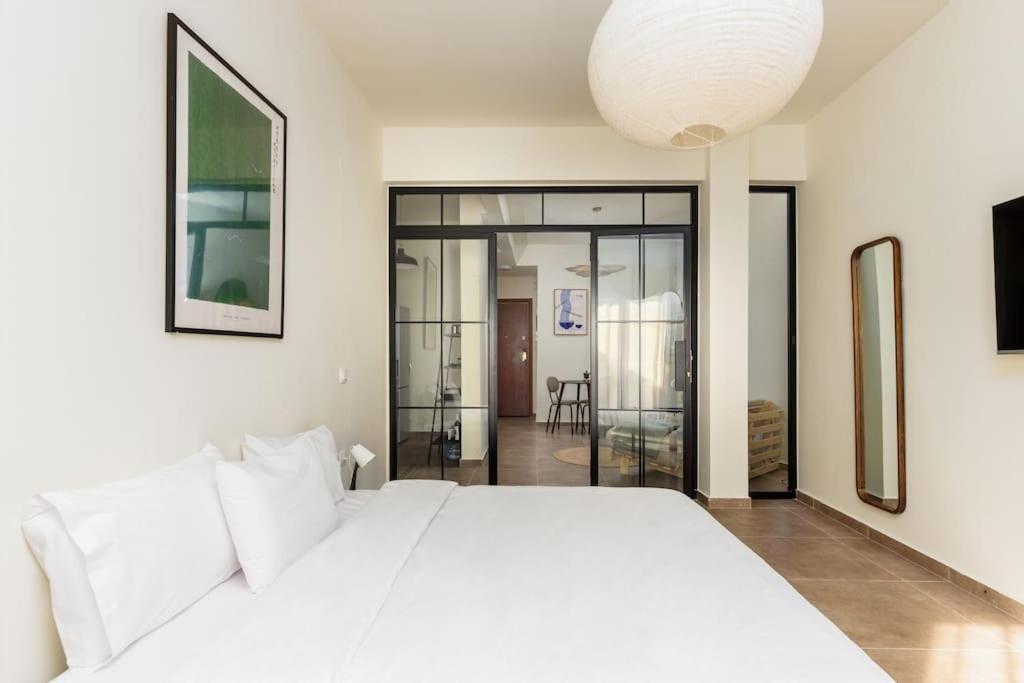 Japandi Style Flat In Thessaloniki City Center Exterior foto